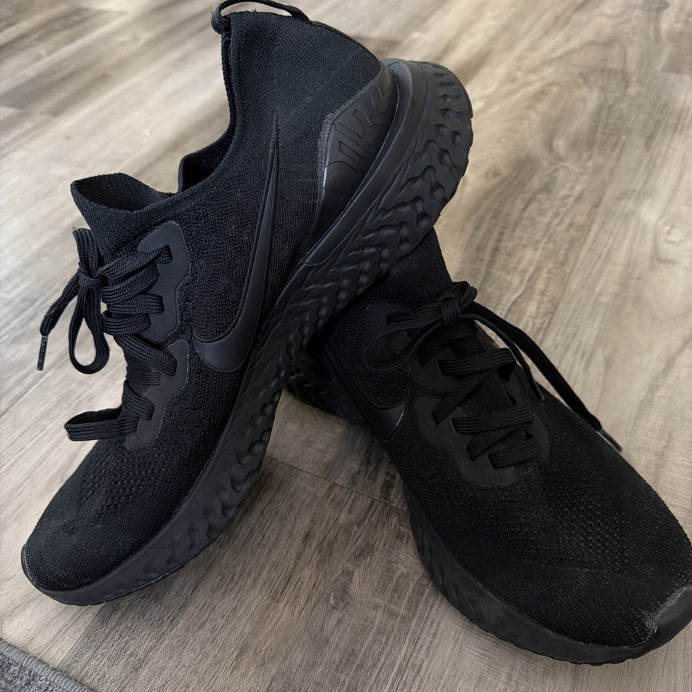 Nike Epic React Flyknit Shoes Mens Size 11.5 Triple Black Running Sneakers